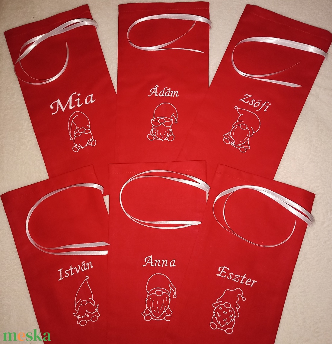 Hímzett mikulászsák - karácsony - mikulás - mikulás zsák - Meska.hu
