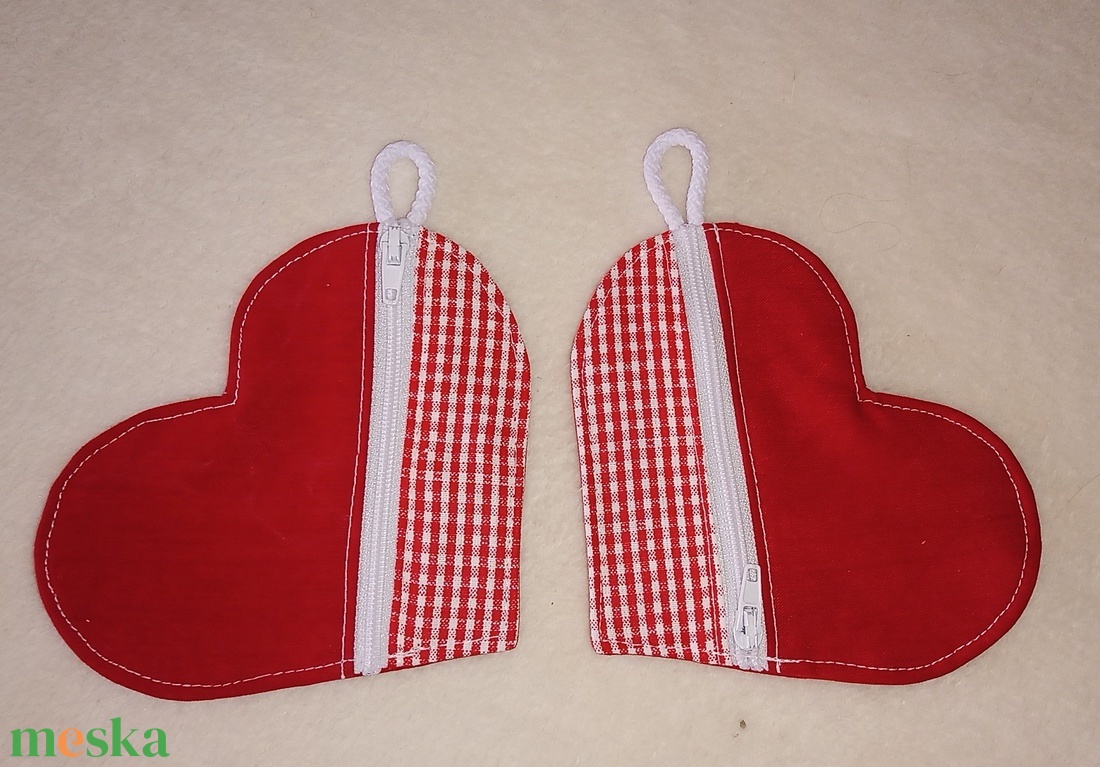 Mini szív alakú pénztárca - táska & tok - pénztárca & más tok - aprópénztartó - Meska.hu Mini szív alakú pénztárca - táska & tok - pénztárca & más tok - aprópénztartó - Meska.hu