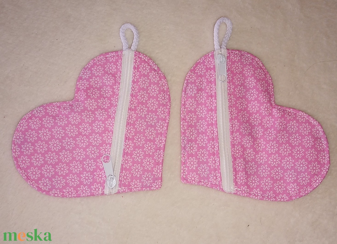 Mini szív alakú pénztárca - táska & tok - pénztárca & más tok - aprópénztartó - Meska.hu Mini szív alakú pénztárca - táska & tok - pénztárca & más tok - aprópénztartó - Meska.hu