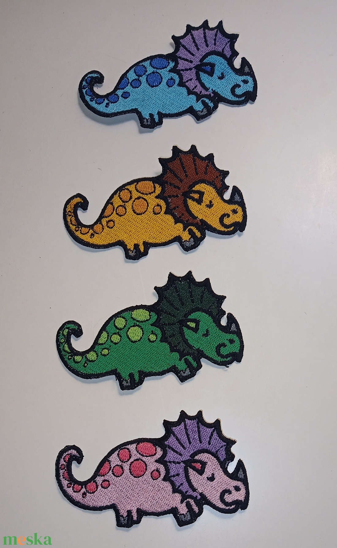 Dinoszaurusz felvarró - kellékek & szerszámok - méteráru - felvarrható, vasalható kellék - Meska.hu Dinoszaurusz felvarró - kellékek & szerszámok - méteráru - felvarrható, vasalható kellék - Meska.hu