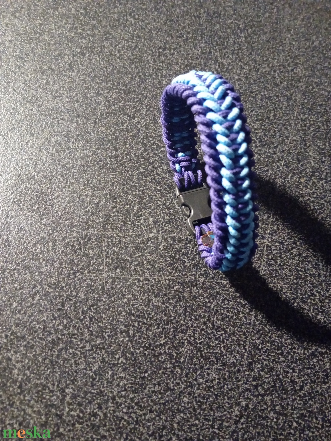 Paracord 450 karkötő trilobite jawbone' mintával - ékszer - karkötő - fonott karkötő - Meska.hu