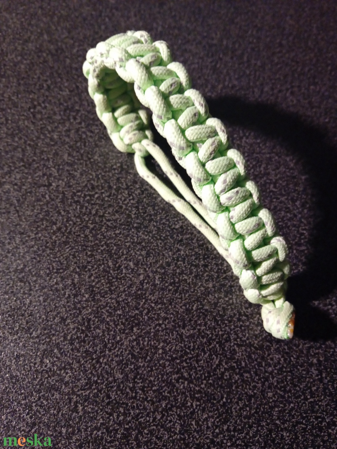 Fényvisszaverő, fluoreszkáló paracord 550 karkötő  - ékszer - karkötő - fonott karkötő - Meska.hu
