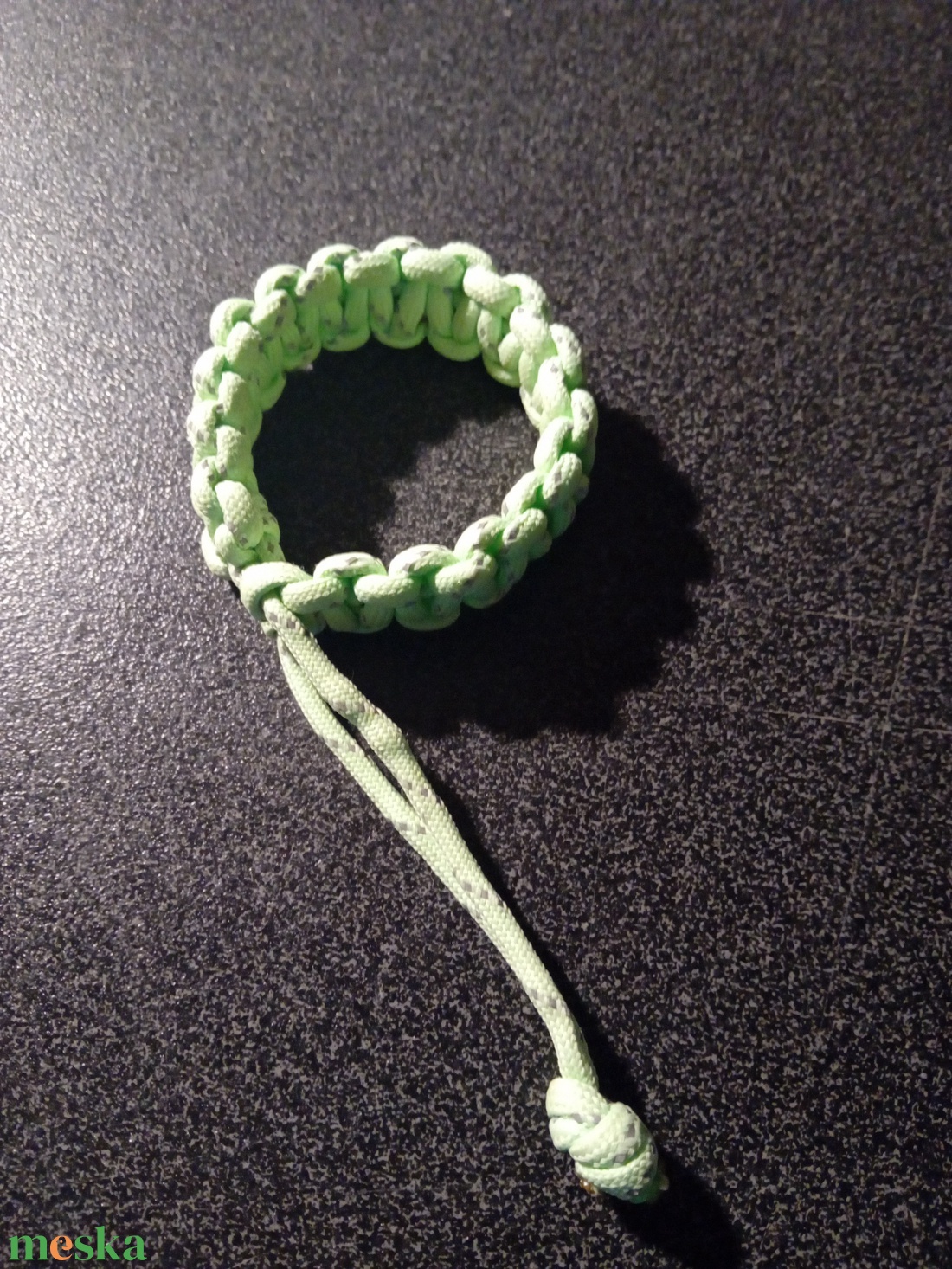 Fényvisszaverő, fluoreszkáló paracord 550 karkötő  - ékszer - karkötő - fonott karkötő - Meska.hu