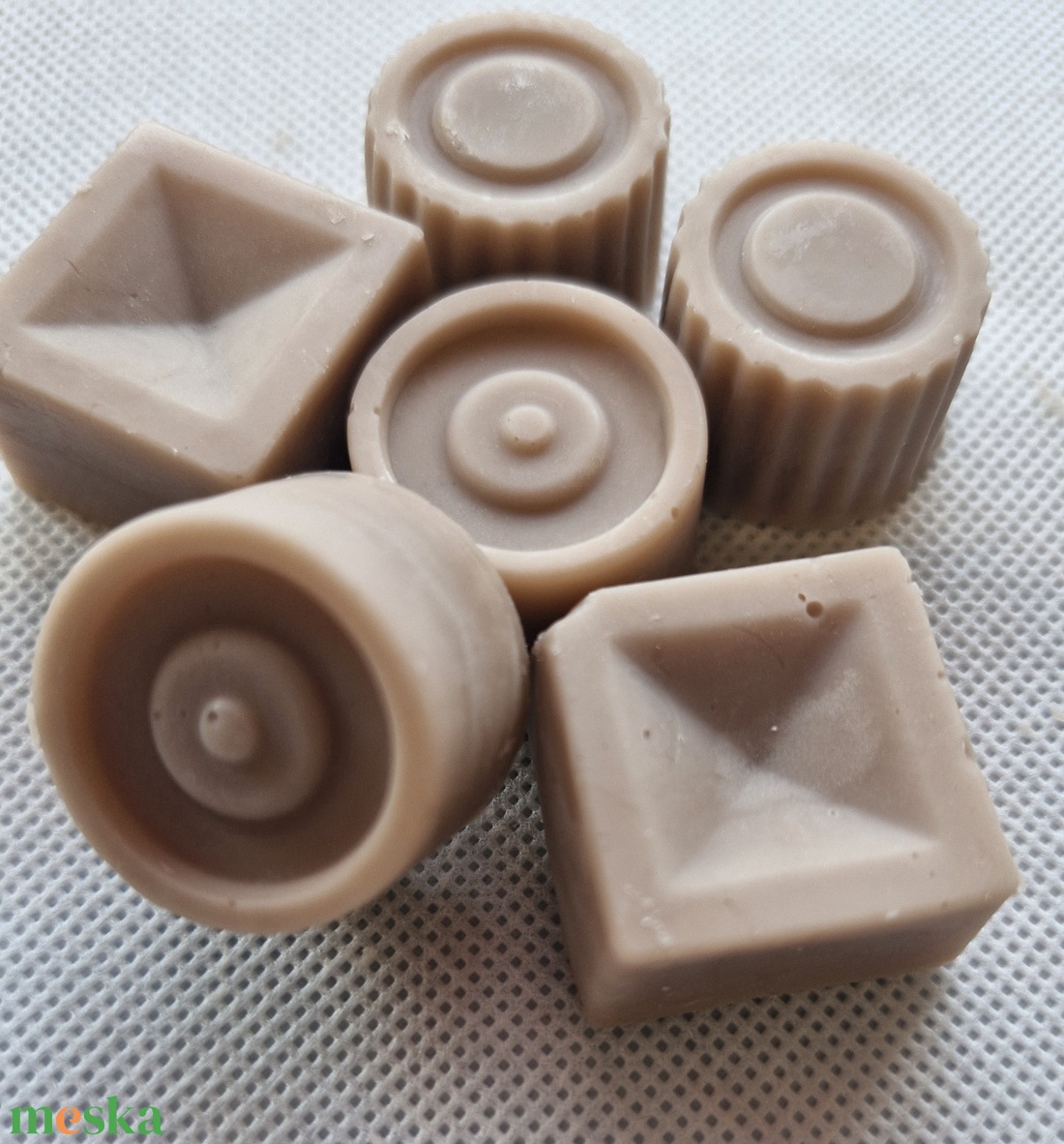 Tejcsokis bon-bon illatviasz - otthon & életmód - gyertya, illat, aroma - illatviasz - Meska.hu