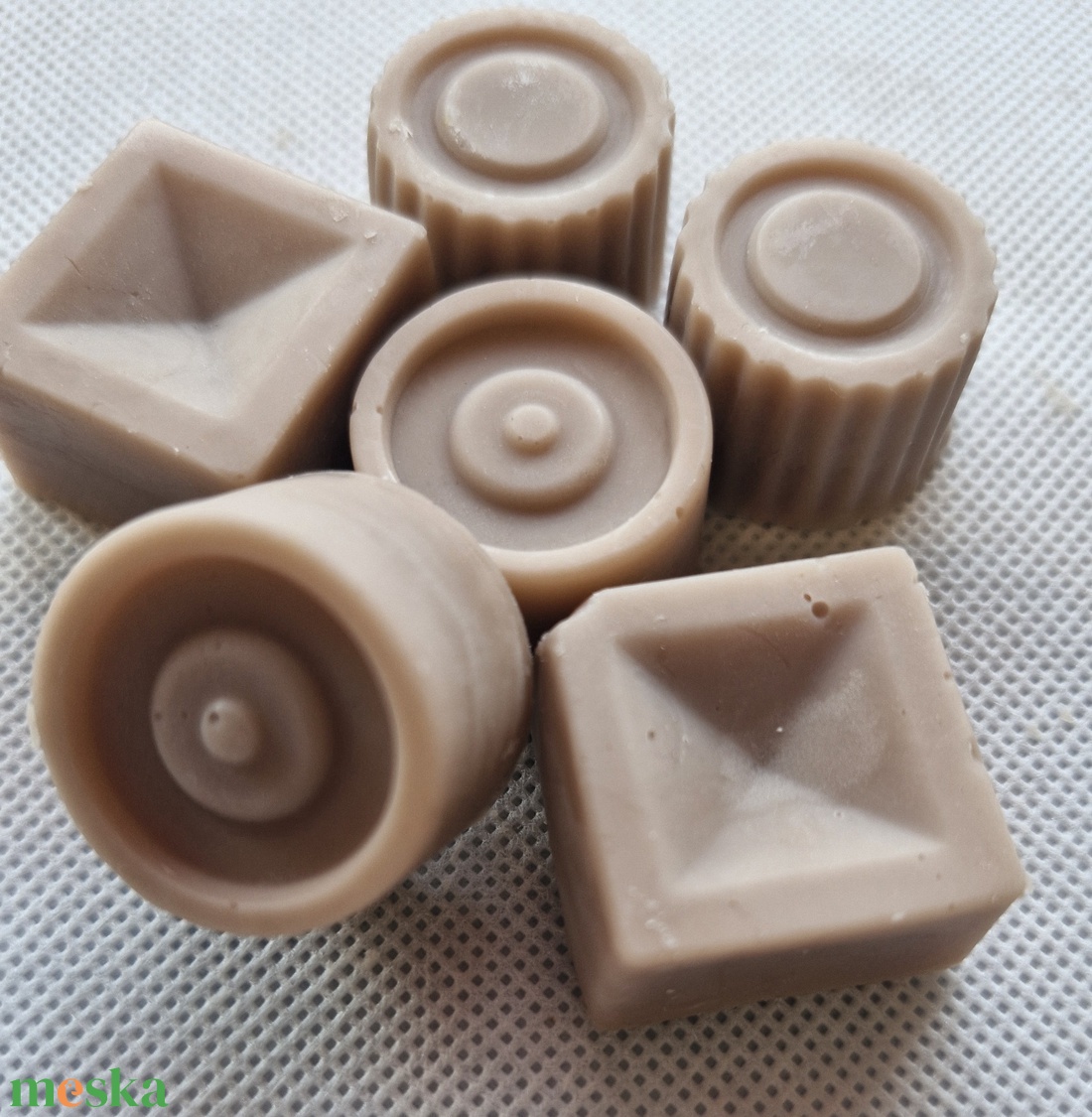 Tejcsokis bon-bon illatviasz - otthon & életmód - gyertya, illat, aroma - illatviasz - Meska.hu
