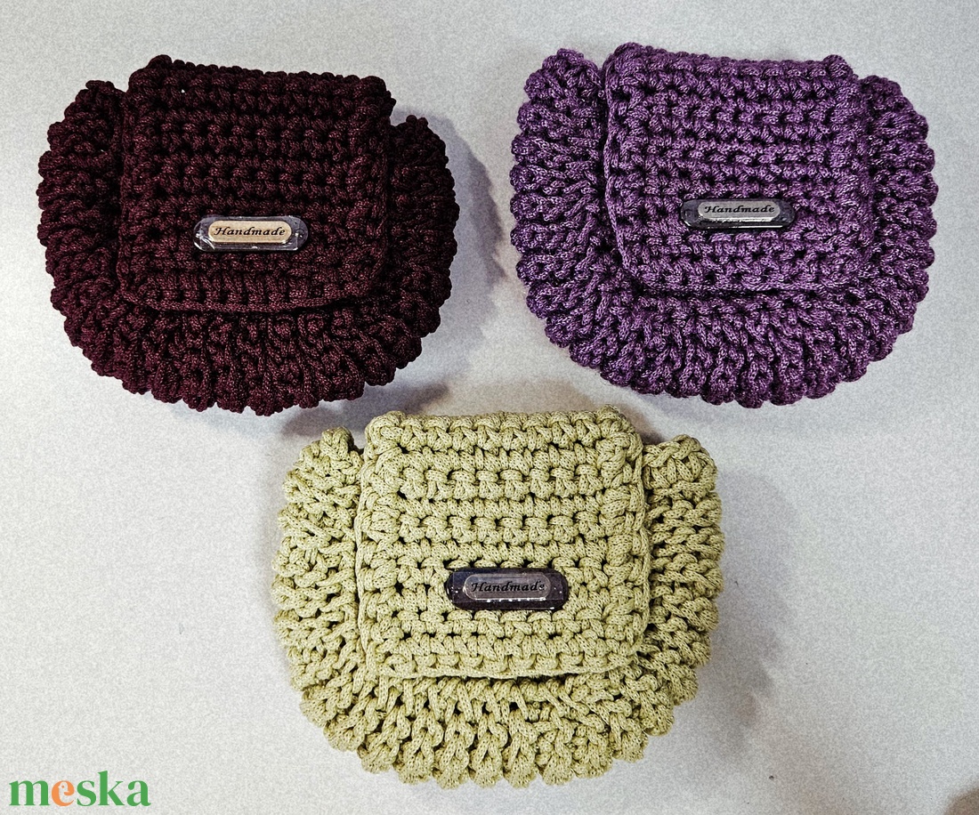 Horgolt neszeszer - táska & tok - pénztárca & más tok - kártyatartó & irattartó - Meska.hu