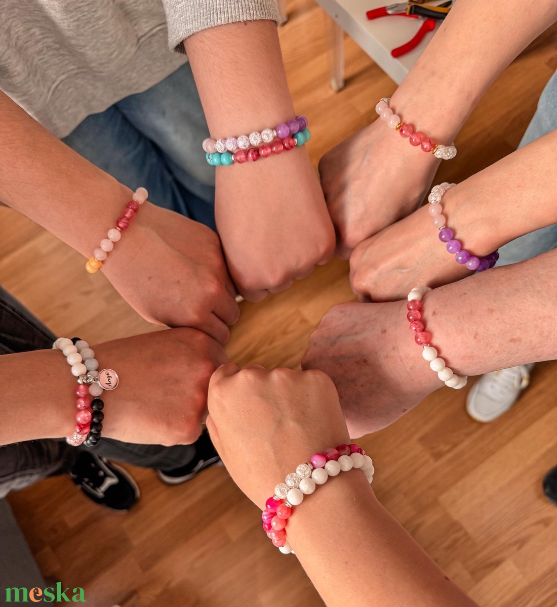 Ásványkarkötő készítő workshop Budapesten - diy (csináld magad) - workshop & tanfolyam - Meska.hu