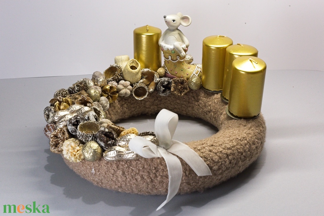 Kézzel Készített Exkluzív Adventi Koszorú - Arany-Ezüst Egér Figurával -  - Meska.hu