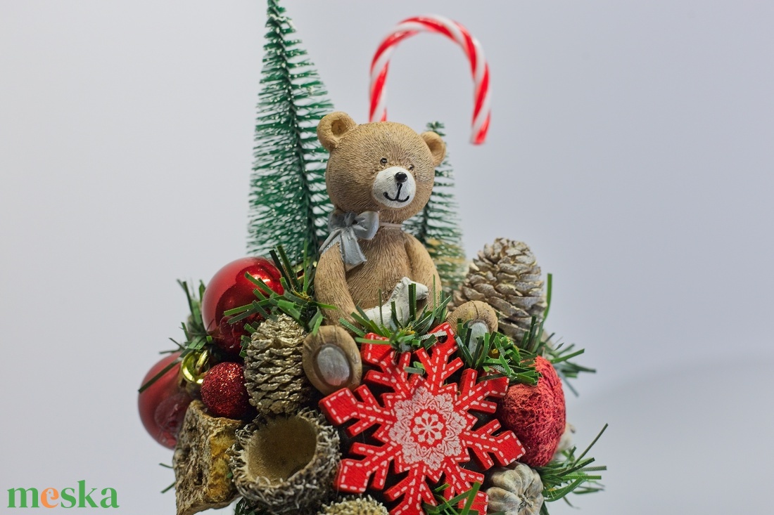 Kézműves Karácsonyi Bögre Dísz - Mackó és Cukorkabot - karácsony - karácsonyi lakásdekoráció - ünnepi asztaldekoráció - Meska.hu