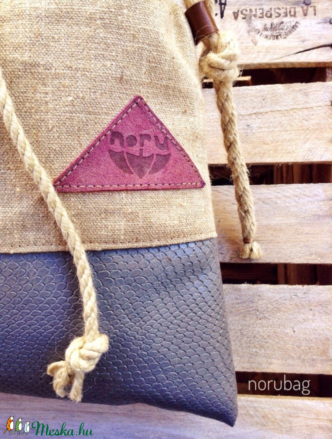 Lenvászon, bőr válltáska, közepes méretű női táska. -  - Meska.hu