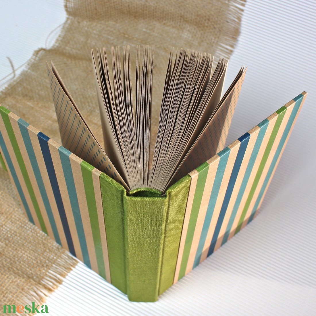 ECO türkiz - zöld csíkos vonalas notesz - otthon & életmód - papír, írószer - jegyzetfüzet & napló - Meska.hu ECO türkiz - zöld csíkos vonalas notesz - otthon & életmód - papír, írószer - jegyzetfüzet & napló - Meska.hu