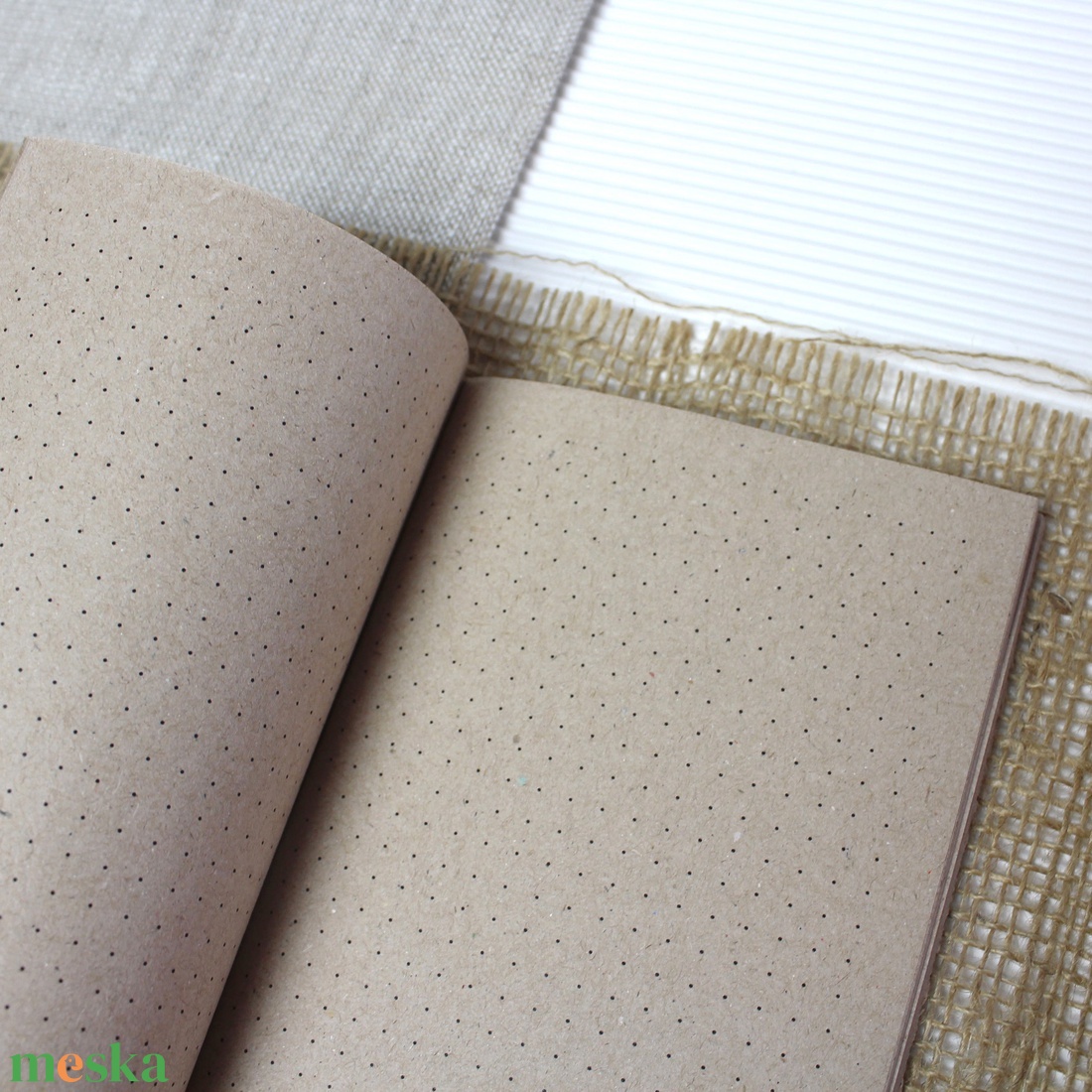 ECO ponthálós füzet - kék - átlós csíkos / feliratos - újrahasznosított papírból - otthon & lakás - papír írószer - jegyzetfüzet & napló - Meska.hu