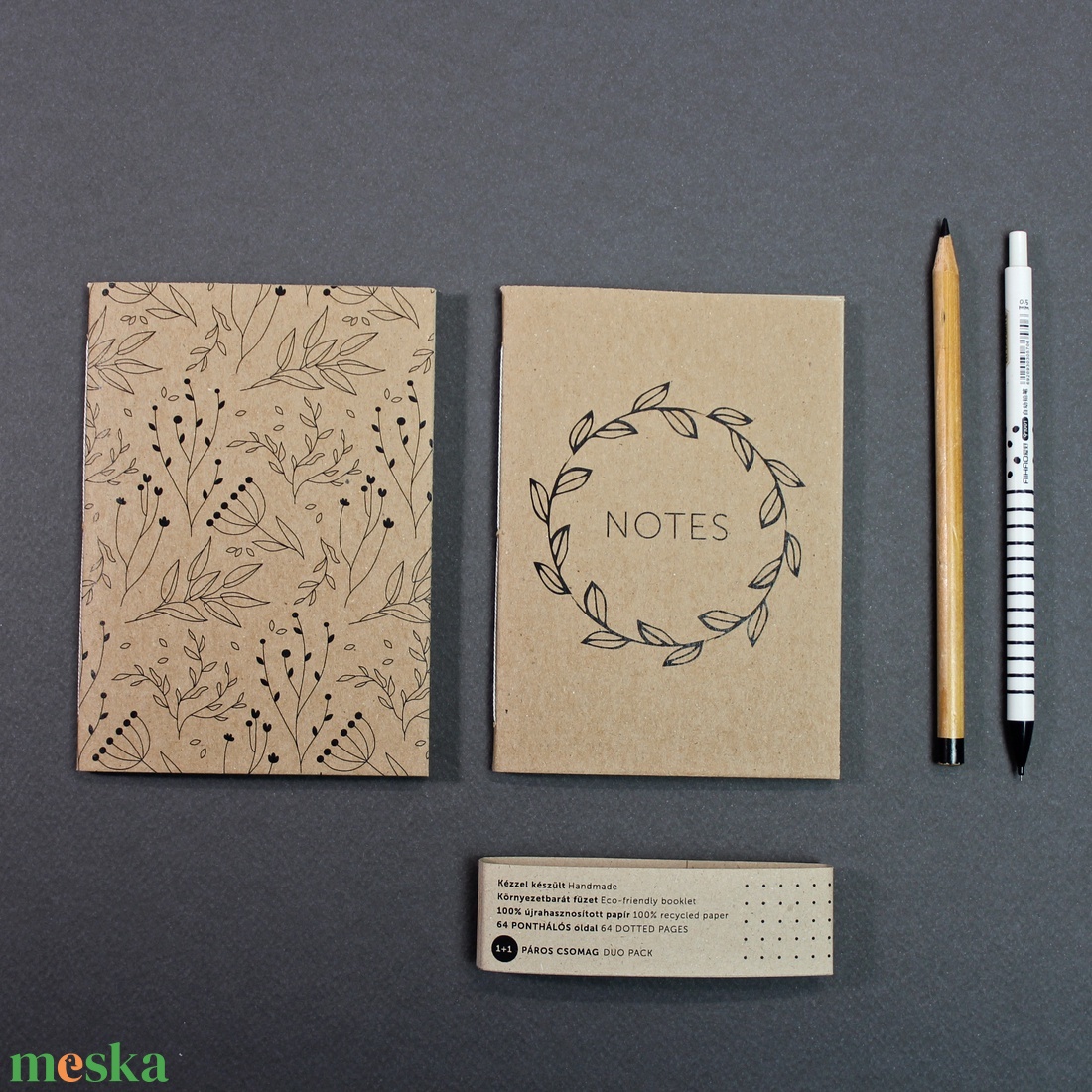 ECO ponthálós füzet - fekete - virágmintás / feliratos - újrahasznosított papírból - otthon & életmód - papír, írószer - jegyzetfüzet & napló - Meska.hu
