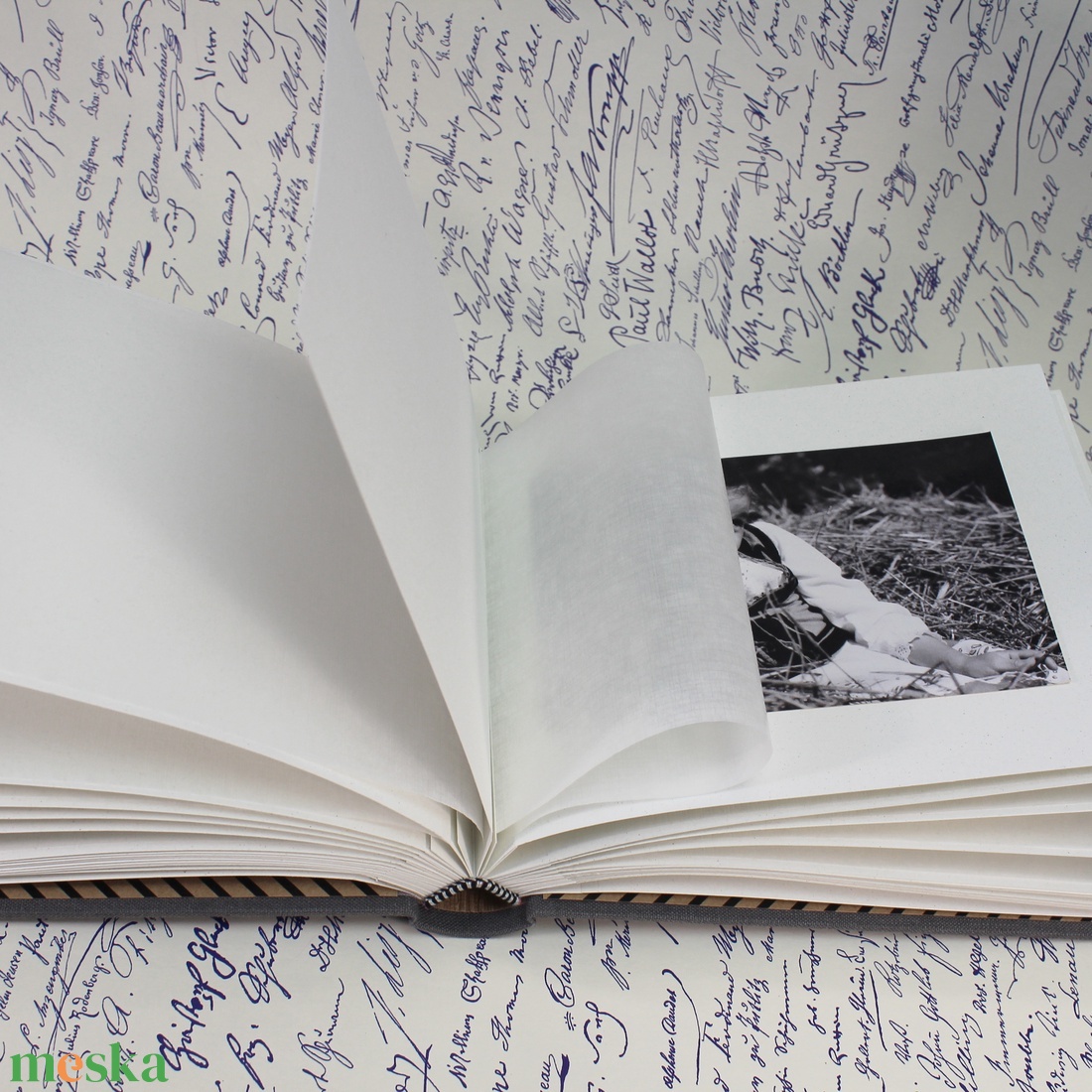 Grafitszürke lenvászon fotóalbum - 22x17 cm - otthon & életmód - papír, írószer - album & fotóalbum - Meska.hu Grafitszürke lenvászon fotóalbum - 22x17 cm - otthon & életmód - papír, írószer - album & fotóalbum - Meska.hu