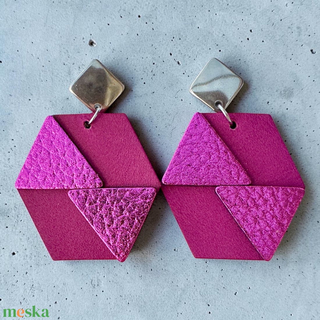Gyönyörű harsány pink fülbevaló bőrből - ékszer - fülbevaló - lógó fülbevaló - Meska.hu