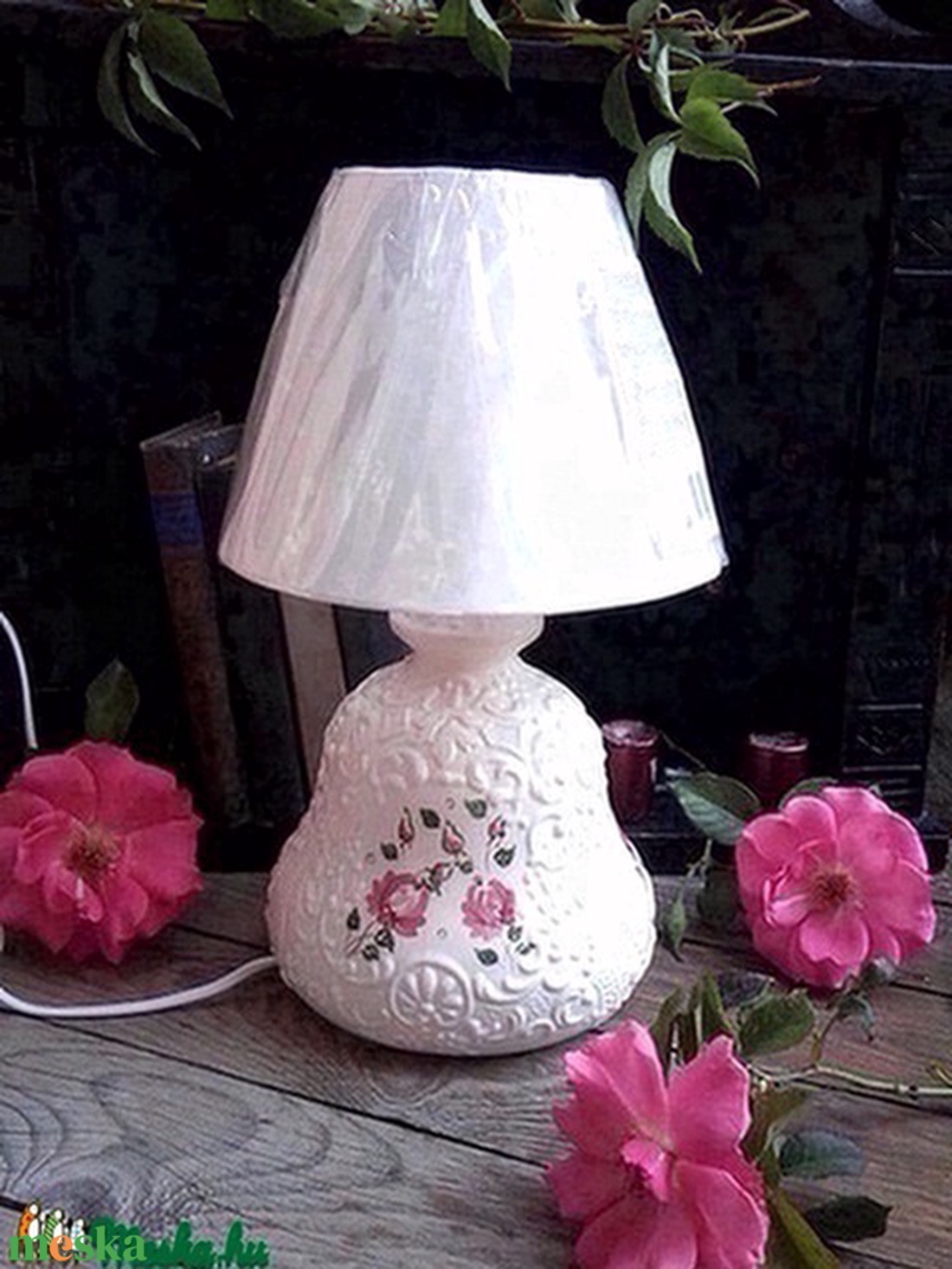 Rózsás-pink- romantikus-egyedi kerámia asztalilámpa - otthon & életmód - lámpa - asztali lámpa - Meska.hu