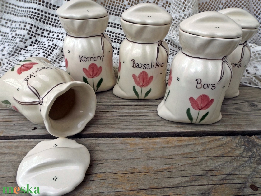 Tulipános kerámia fűszertartó zsák - otthon & életmód - konyhafelszerelés, tálalás - konyhai tárolás - fűszertartó - Meska.hu Tulipános kerámia fűszertartó zsák - otthon & életmód - konyhafelszerelés, tálalás - konyhai tárolás - fűszertartó - Meska.hu