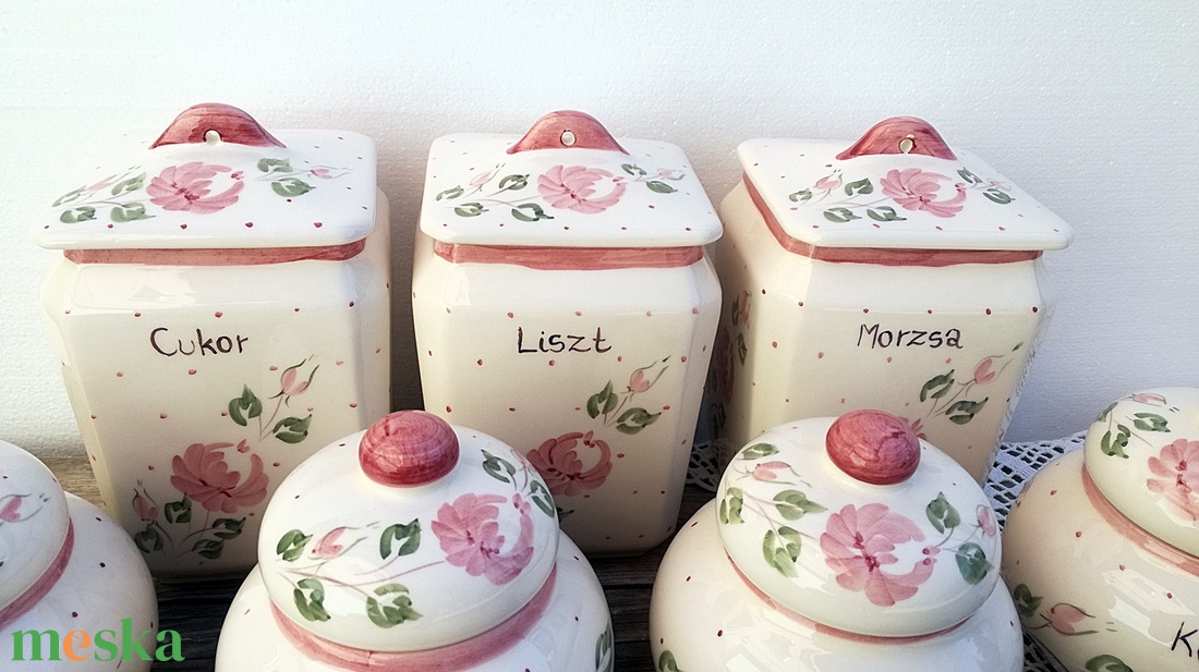 Rózsás-pöttyös egyedi kerámia fűszertartó - otthon & életmód - konyhafelszerelés, tálalás - konyhai tárolás - fűszertartó - Meska.hu Rózsás-pöttyös egyedi kerámia fűszertartó - otthon & életmód - konyhafelszerelés, tálalás - konyhai tárolás - fűszertartó - Meska.hu