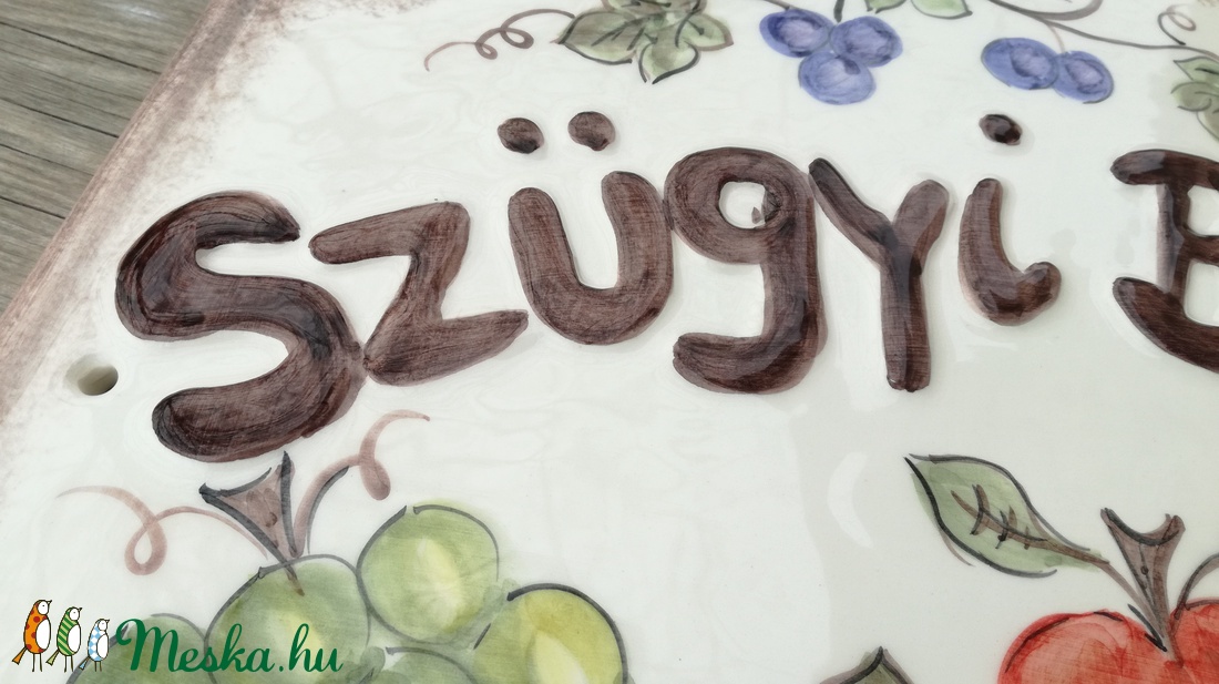 Szóló szőlő, mosolygó alma, csengő barack kerámia utcanévtábla - otthon & életmód - ház & kert - házszám - Meska.hu