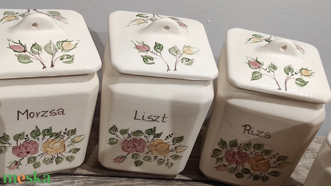 Romantikus kerámia fűszertartó - otthon & életmód - konyhafelszerelés, tálalás - konyhai tárolás - fűszertartó - Meska.hu Romantikus kerámia fűszertartó - otthon & életmód - konyhafelszerelés, tálalás - konyhai tárolás - fűszertartó - Meska.hu