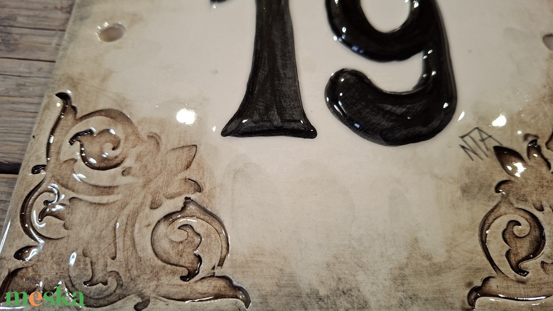 Letisztult-modern antikolt házszámtábla - otthon & életmód - ház & kert - házszám - Meska.hu