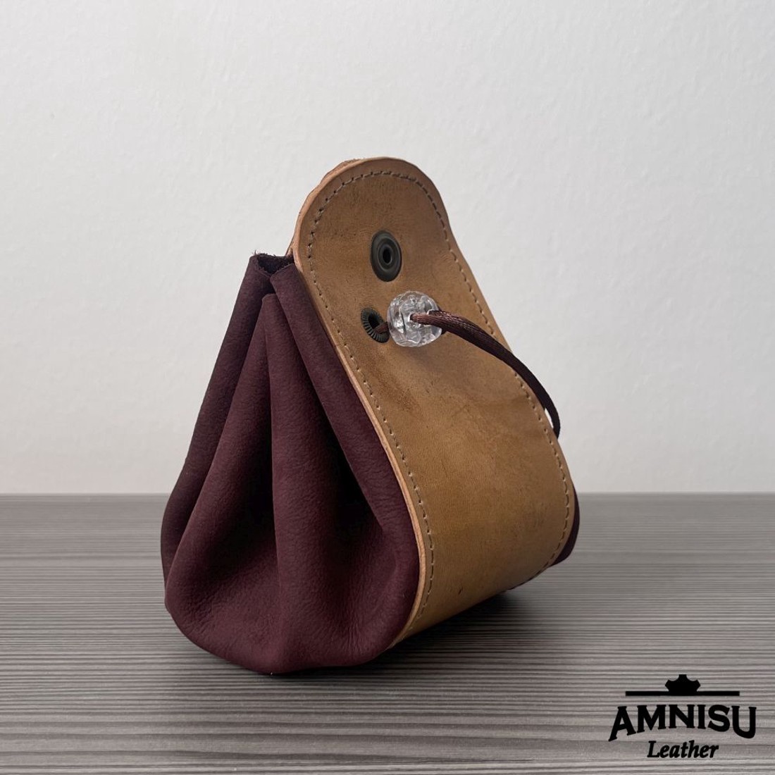 2in1 szütyő és kockatálca - antikolt világosbarna - bordó - játék & sport - táblajáték és kártyajáték - társasjátékok - dobókocka - Meska.hu