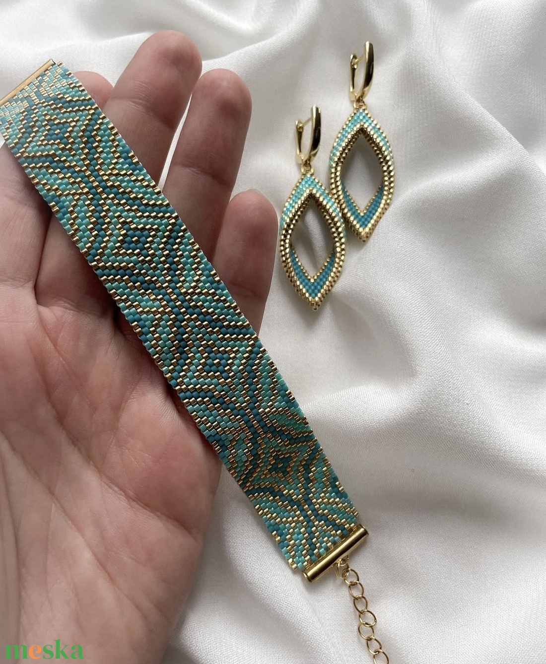 Türkiz arany gyöngyös karkötő és fülbevaló - ékszer - karkötő - gyöngyös karkötő - Meska.hu