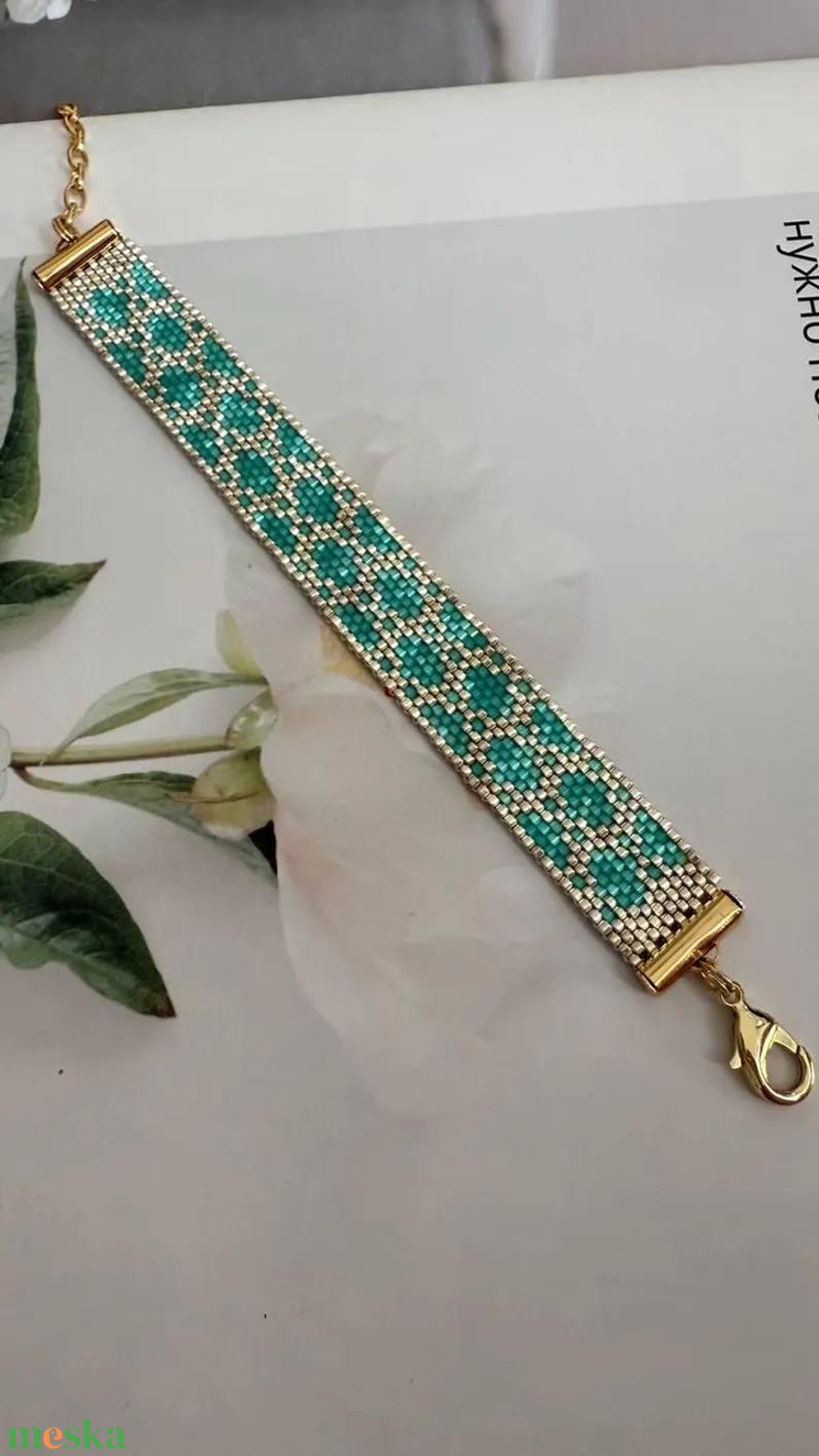 Széles Miyuki karkötő smaragdzöld rombusz mintával � kézműves gyöngy ékszer - ékszer - karkötő - gyöngyös karkötő - Meska.hu