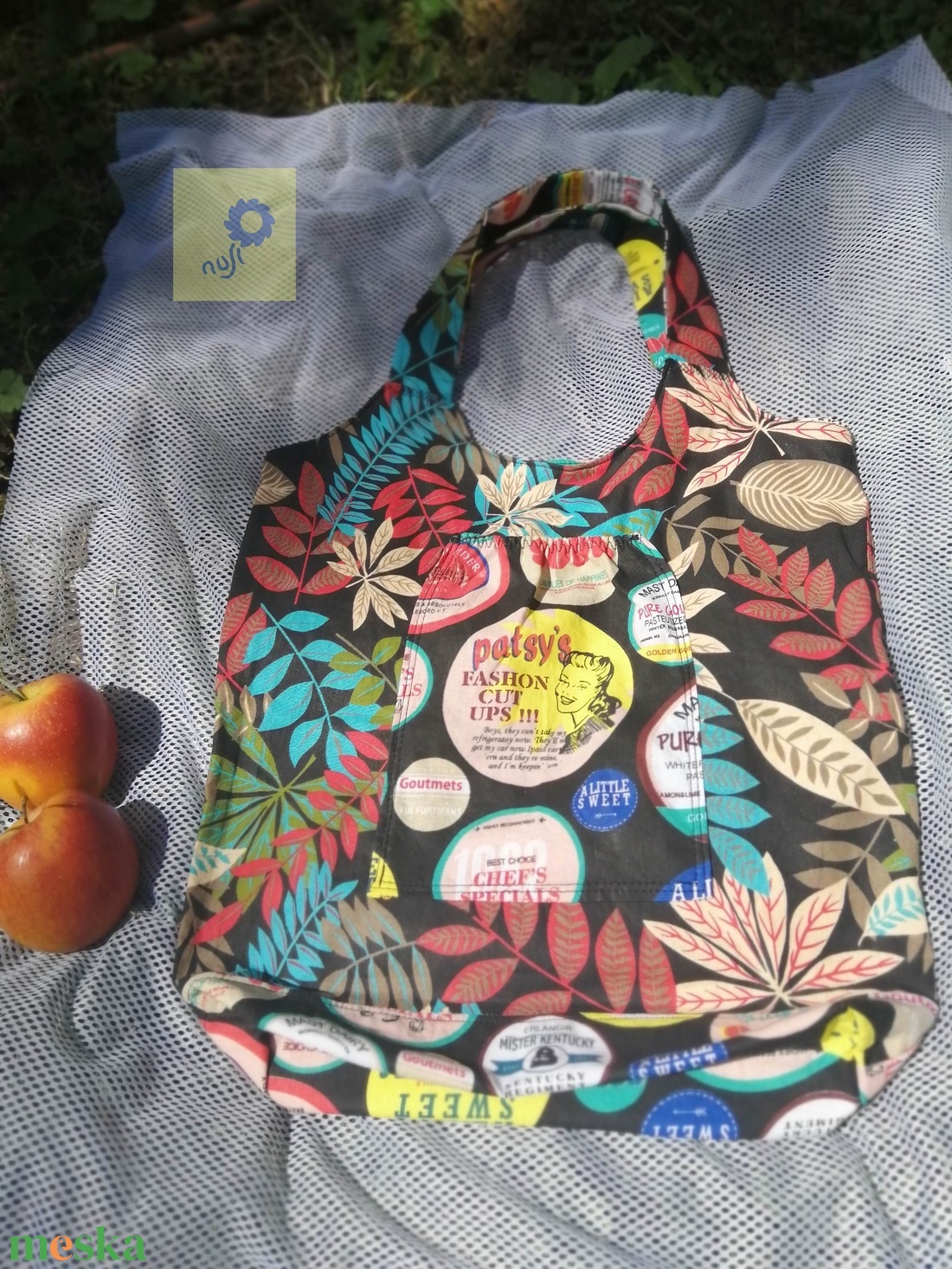 Nusi Bag - Egyedi pamutvászon táska - Sötét leveles / retro címkés mintával - táska & tok - kézitáska & válltáska - kézitáska - Meska.hu