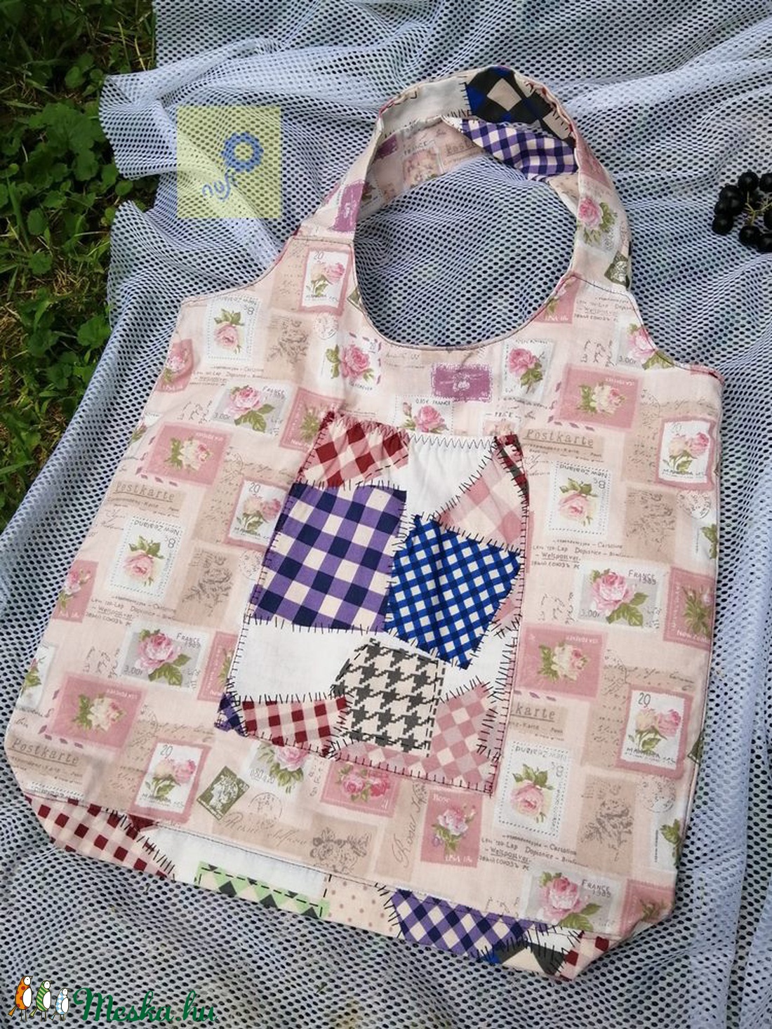 Akciós pamutvászon táska - Rózsaszín bélyeges rózsás és  foltvarrás mintával -  - Meska.hu