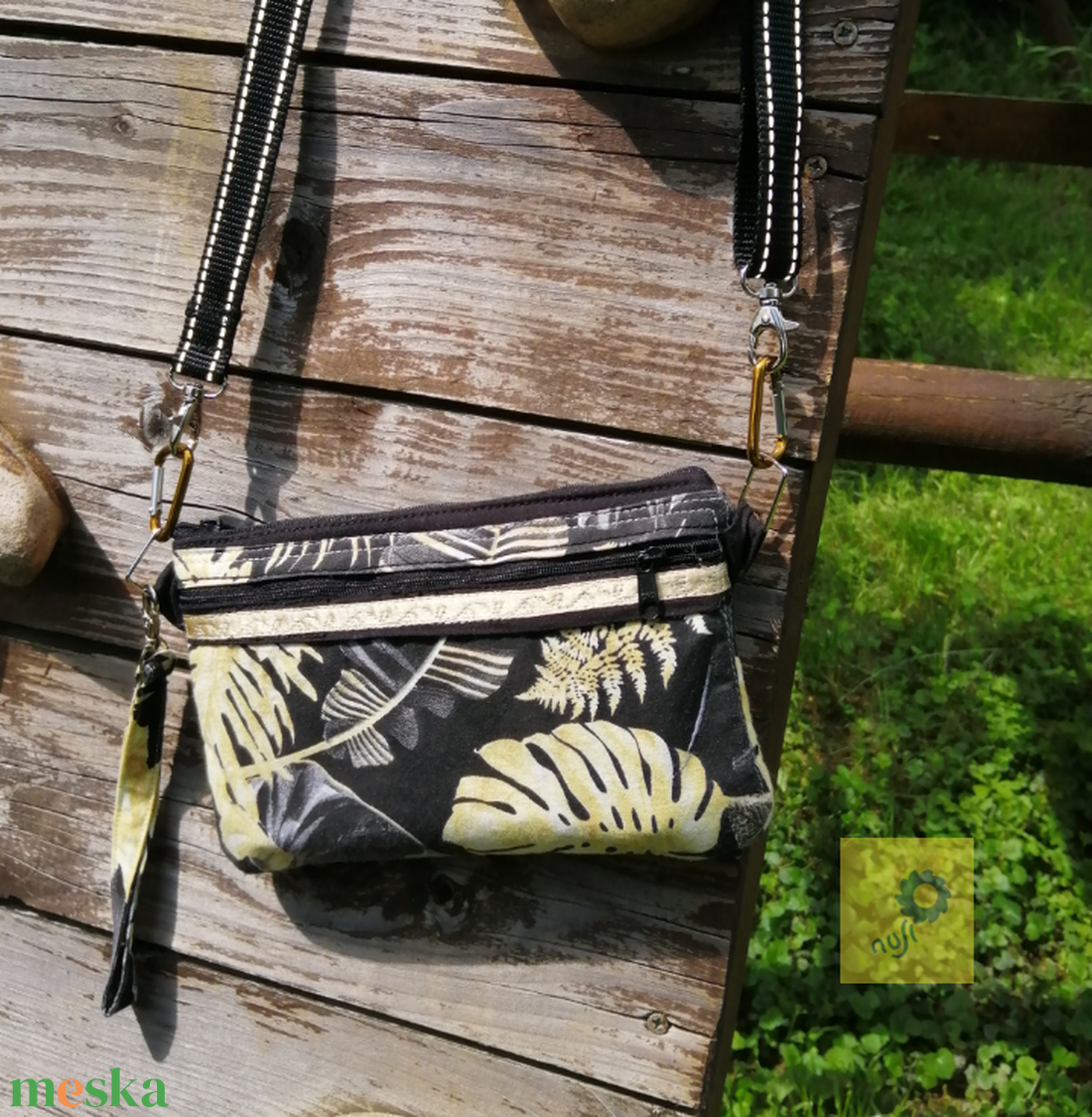 Akciós Elegáns könnyű textil kézitáska, csuklótáska, pénztárca - fekete sárga pálma mintás, impregnált - táska & tok - pénztárca & más tok - kártyatartó & irattartó - Meska.hu Akciós Elegáns könnyű textil kézitáska, csuklótáska, pénztárca - fekete sárga pálma mintás, impregnált - táska & tok - pénztárca & más tok - kártyatartó & irattartó - Meska.hu