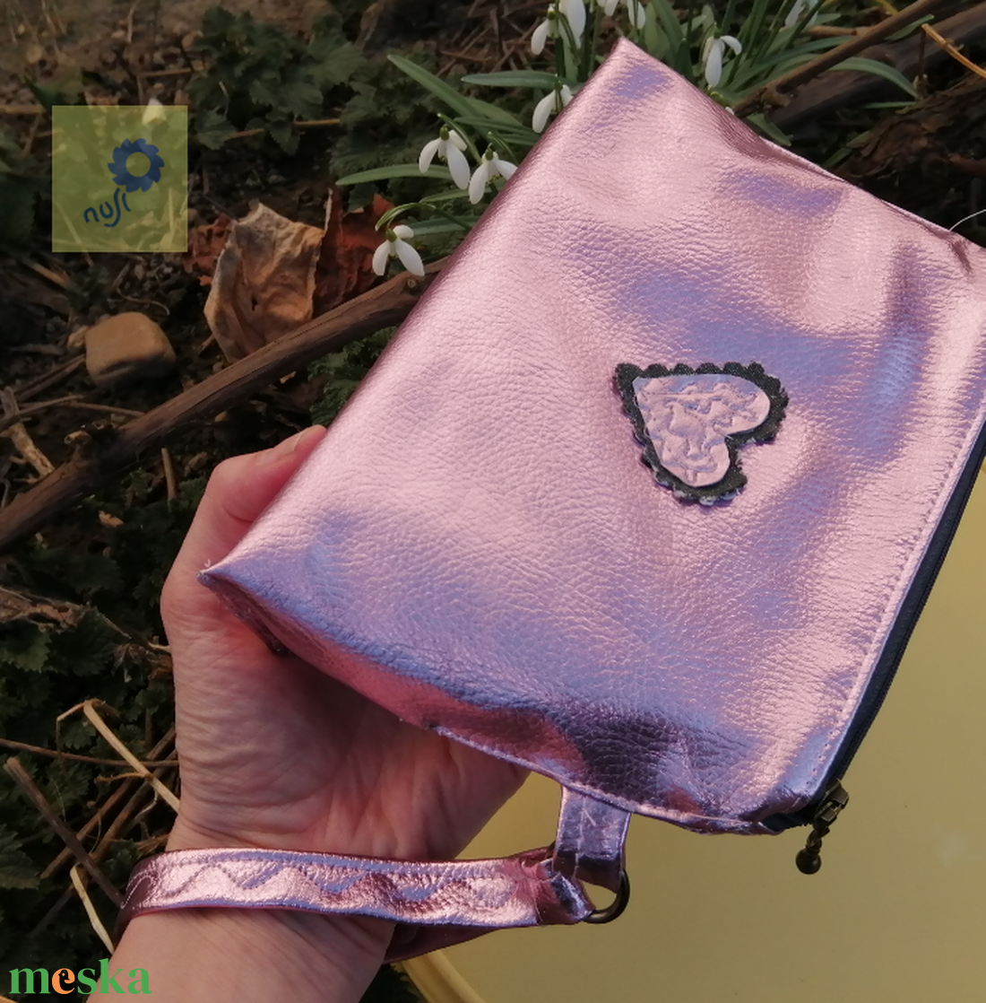 Akciós - Barbie stílusú kézitáska egyedi patchwork szívescske díszitéssel - táska & tok - pénztárca & más tok - kártyatartó & irattartó - Meska.hu Akciós - Barbie stílusú kézitáska egyedi patchwork szívescske díszitéssel - táska & tok - pénztárca & más tok - kártyatartó & irattartó - Meska.hu