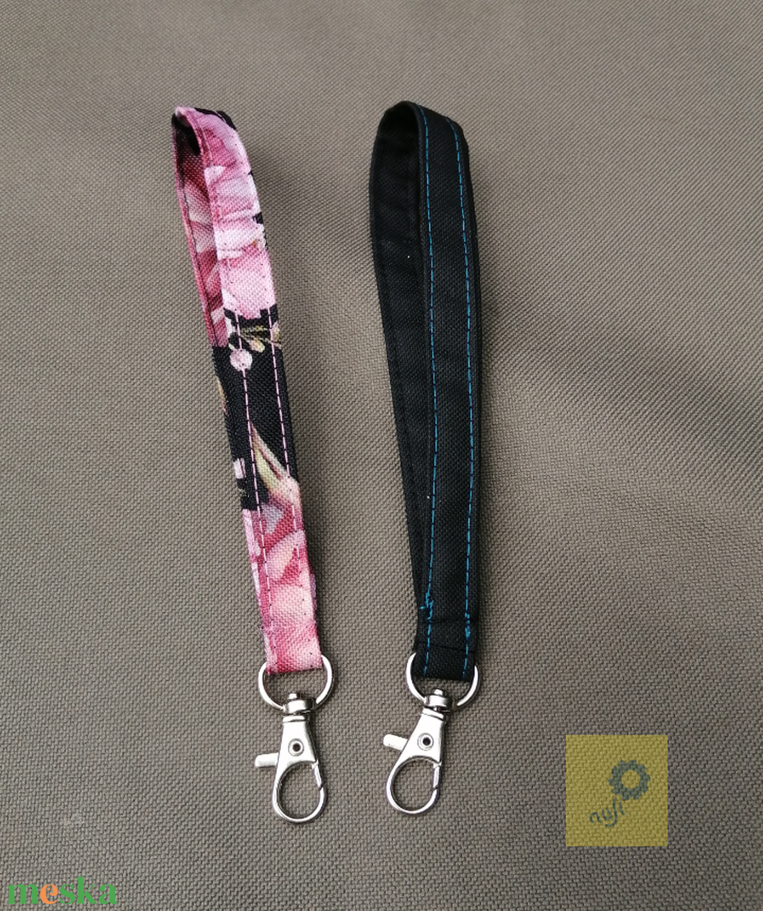 Csuklópánt kézitáskához - rózsaszín rózsás vízlepergető anyagból - táska & tok - táskapánt & alkatrész - Meska.hu