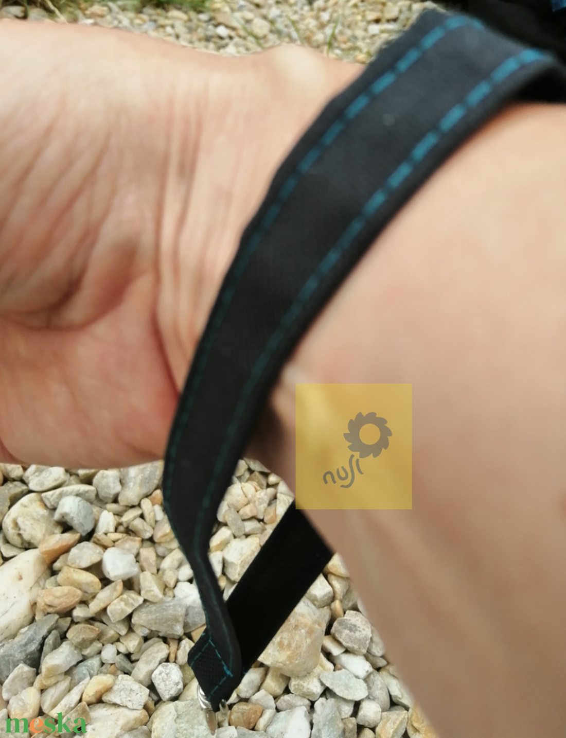 Csuklópánt kézitáskához - fekete vízlepergető anyagból türkiz színű öltésekkell - táska & tok - táskapánt & alkatrész - Meska.hu