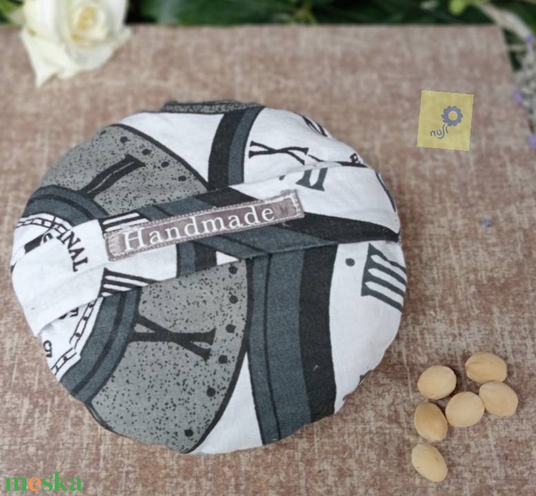 Cseresznyemag párna óra mintás pamutvászon huzatban, pánttal (handmade felirattal) - otthon & életmód - lakástextil - párna & párnahuzat - Meska.hu Cseresznyemag párna óra mintás pamutvászon huzatban, pánttal (handmade felirattal) - otthon & életmód - lakástextil - párna & párnahuzat - Meska.hu