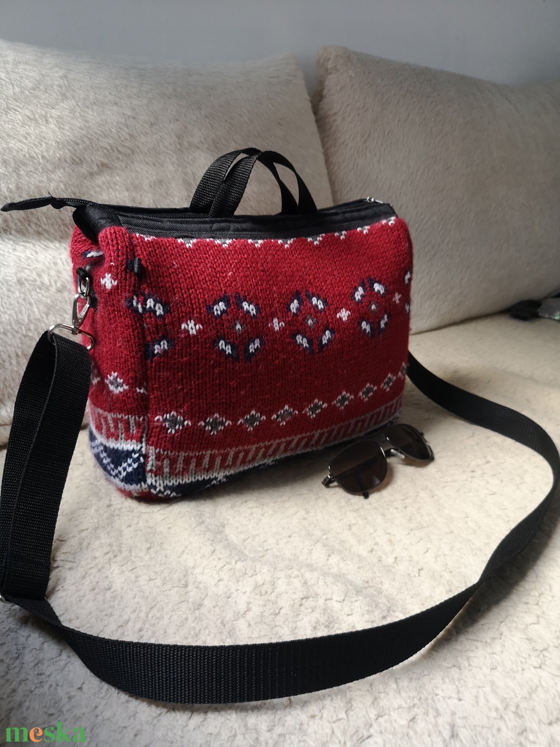 Átvethető táska Kötött anyagból - táska & tok - kézitáska & válltáska - vállon átvethető táska - Meska.hu