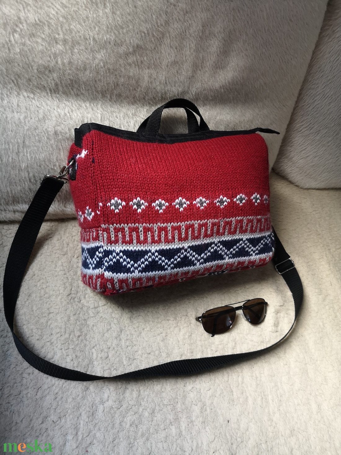 Átvethető táska Kötött anyagból - táska & tok - kézitáska & válltáska - vállon átvethető táska - Meska.hu