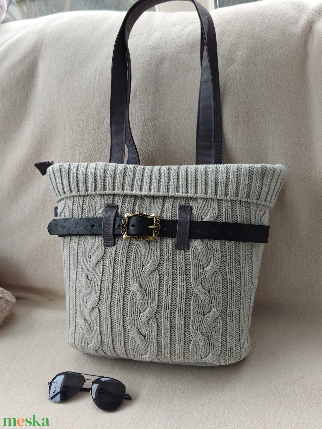 Világos szürke kötött táska övvel - táska & tok - kézitáska & válltáska - válltáska - Meska.hu