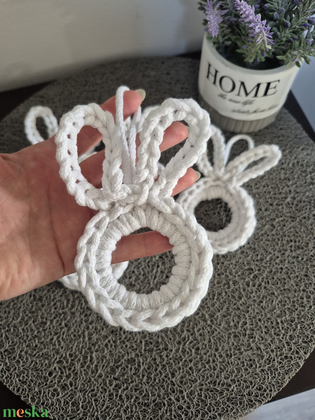 Felakasztható nyuszi dísz - ünnepi díszek, dekorációk - húsvéti díszek és dekorációk - húsvéti tojásfadíszek - Meska.hu