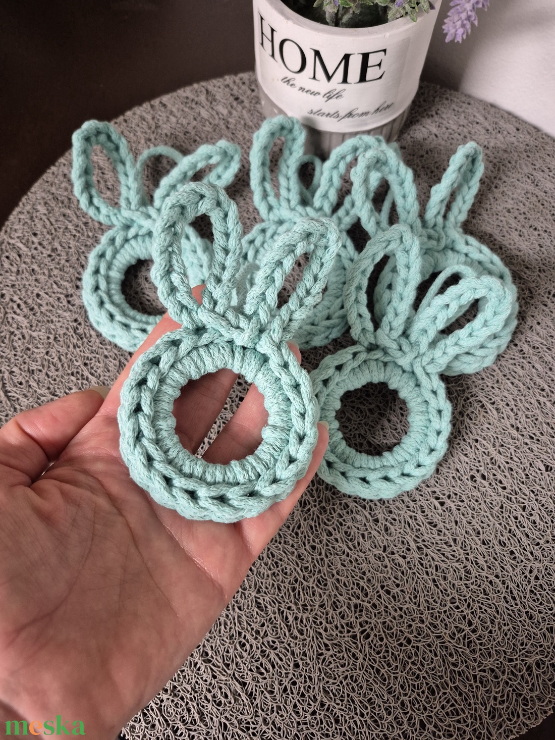 Felakasztható nyuszi dísz - ünnepi díszek, dekorációk - húsvéti díszek és dekorációk - húsvéti tojásfadíszek - Meska.hu