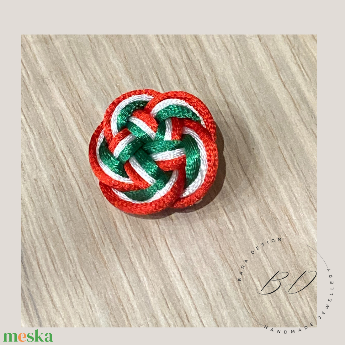 Kokárda - ékszer - kitűző és bross - kitűző - Meska.hu Kokárda - ékszer - kitűző és bross - kitűző - Meska.hu