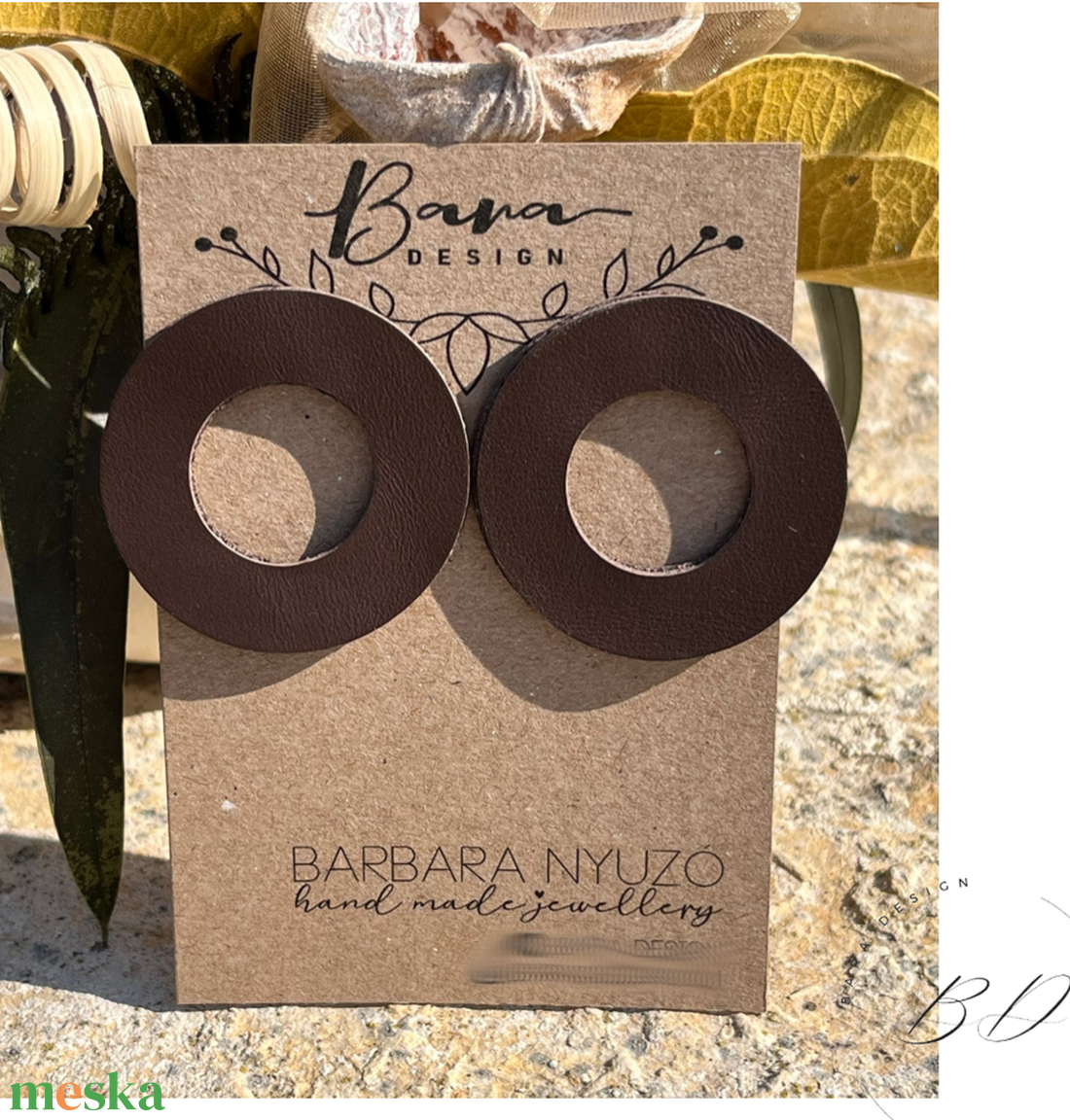 Disc bőr fülbevaló barna szín - ékszer - fülbevaló - lógós kerek fülbevaló - Meska.hu Disc bőr fülbevaló barna szín - ékszer - fülbevaló - lógós kerek fülbevaló - Meska.hu