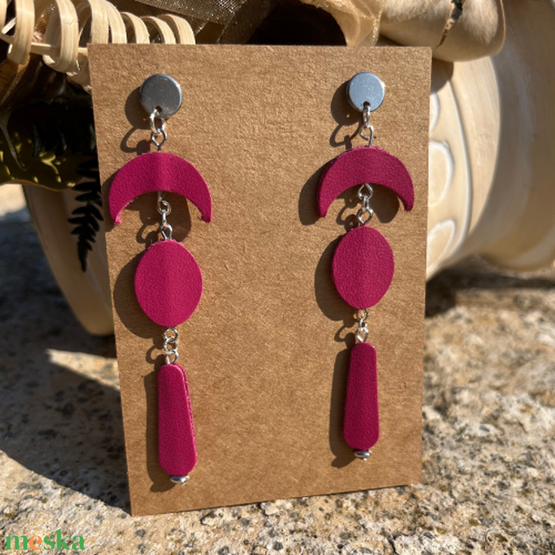 Shapes hosszú magenta bőr fülbevaló - ékszer - fülbevaló - lógó fülbevaló - Meska.hu Shapes hosszú magenta bőr fülbevaló - ékszer - fülbevaló - lógó fülbevaló - Meska.hu