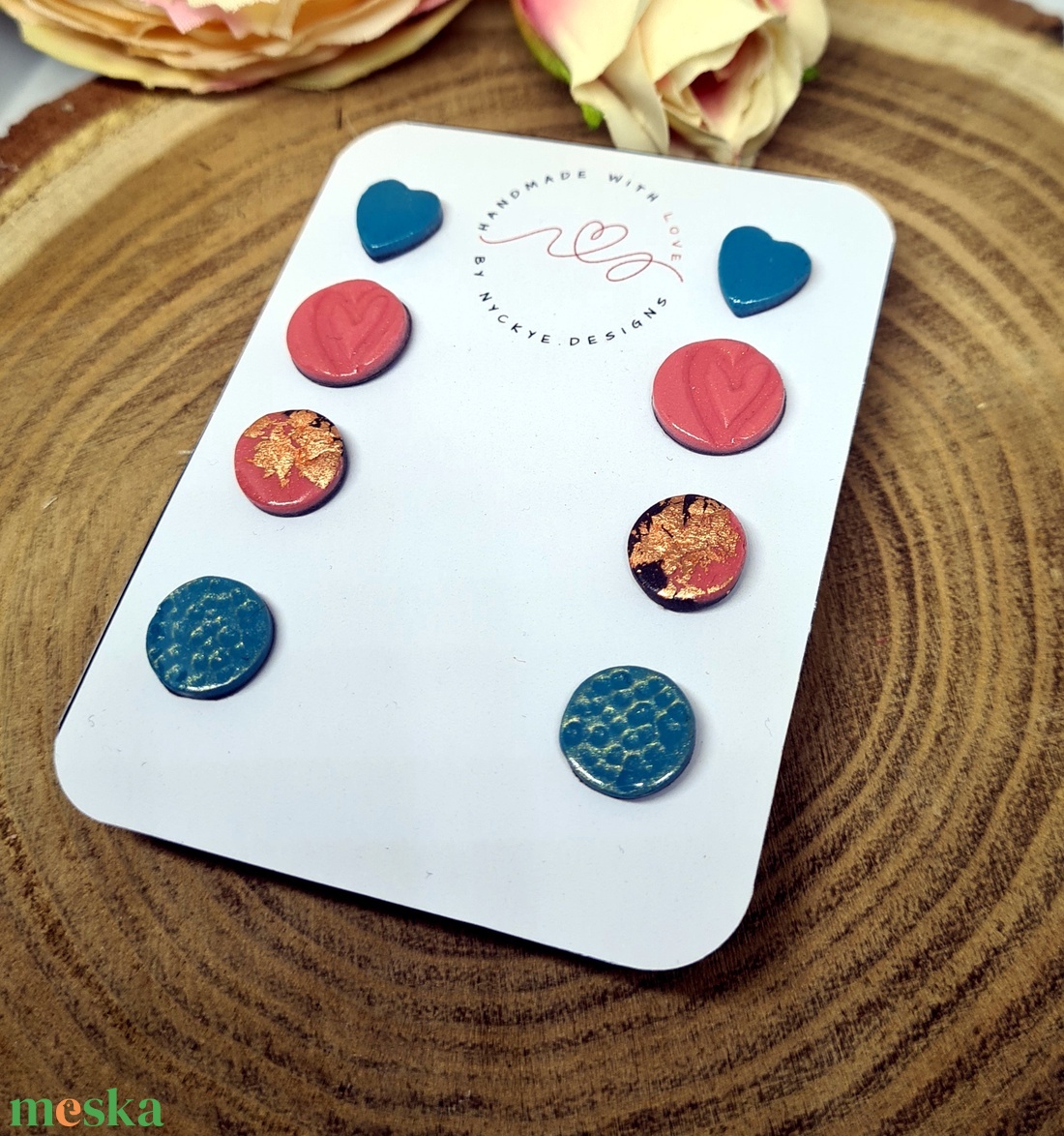 Türkiz, barack, arany, barna szívecske mintás mini gyurma, polymer clay fülbevalók. Pötty fülbevaló szett.  - ékszer - fülbevaló - pötty fülbevaló - Meska.hu
