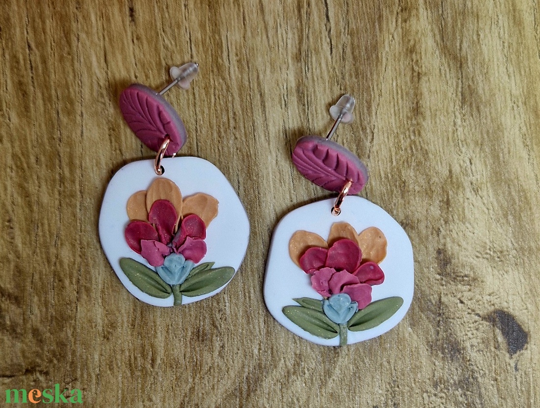 Virágmintás, pink, fehér, zöld kerek lógós süthető gyurma fülbevaló. Polymer clay. Ajándék nőknek, lányoknak. - ékszer - fülbevaló - lógó fülbevaló - Meska.hu Virágmintás, pink, fehér, zöld kerek lógós süthető gyurma fülbevaló. Polymer clay. Ajándék nőknek, lányoknak. - ékszer - fülbevaló - lógó fülbevaló - Meska.hu