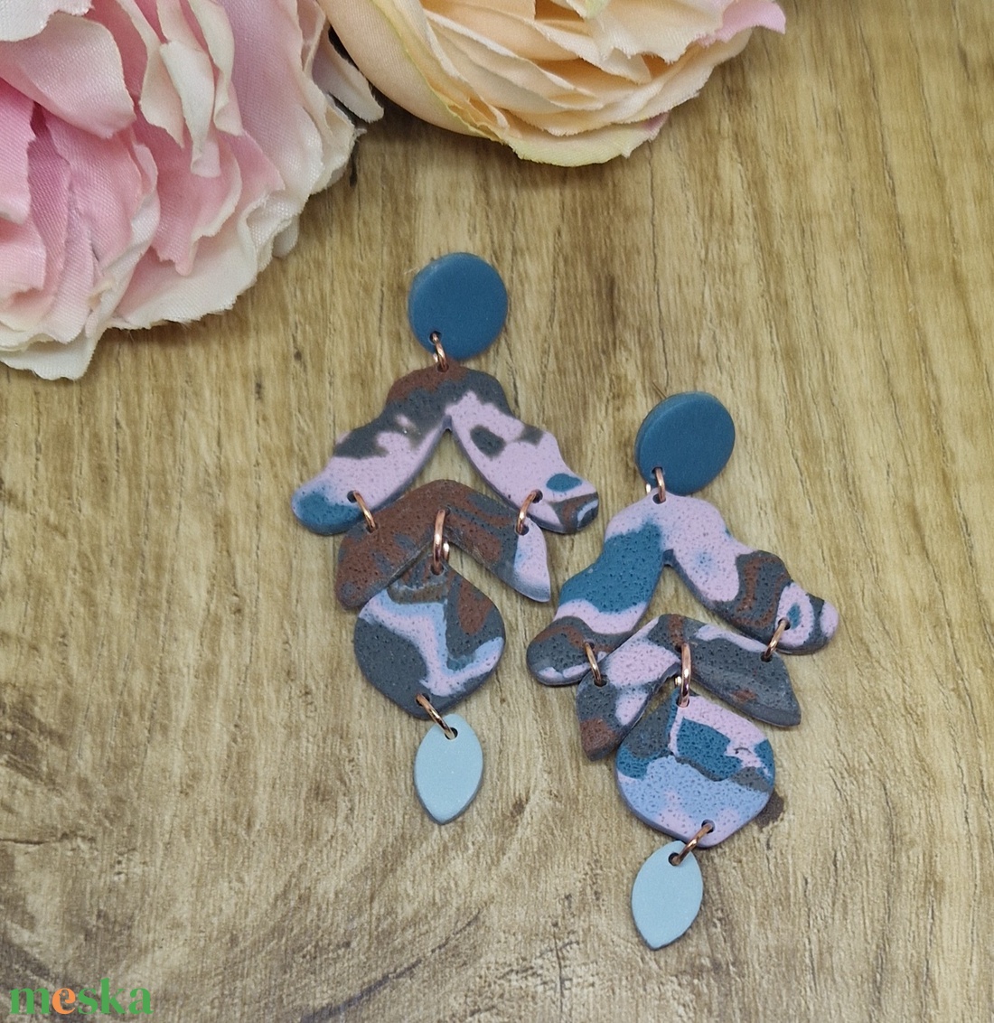 Márvány hatású mintás, pink, kék, szürke, zöld hosszú süthető gyurma fülbevaló. Polymer clay - ékszer - fülbevaló - lógó fülbevaló - Meska.hu Márvány hatású mintás, pink, kék, szürke, zöld hosszú süthető gyurma fülbevaló. Polymer clay - ékszer - fülbevaló - lógó fülbevaló - Meska.hu