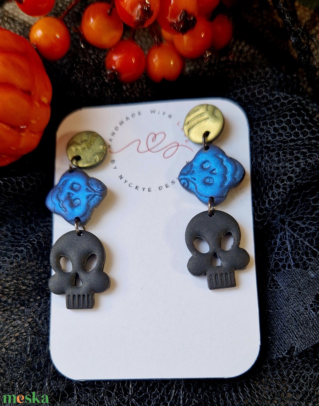 Halloween koponya fityegős, tök és denevér mintás logós fülbevaló. Polymer clay. Ajándék nőknek. - otthon & életmód - dekoráció - halloween - halloweeni ékszerek - Meska.hu Halloween koponya fityegős, tök és denevér mintás logós fülbevaló. Polymer clay. Ajándék nőknek. - otthon & életmód - dekoráció - halloween - halloweeni ékszerek - Meska.hu