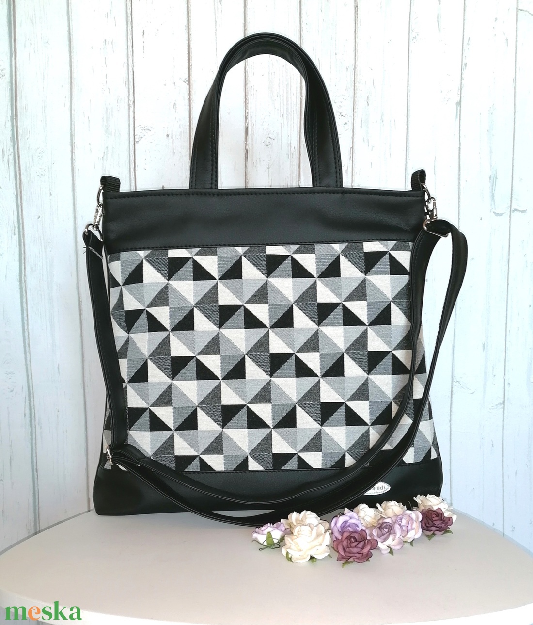 Textilbőr kézi, váll és oldal táska - táska & tok - kézitáska & válltáska - vállon átvethető táska - Meska.hu