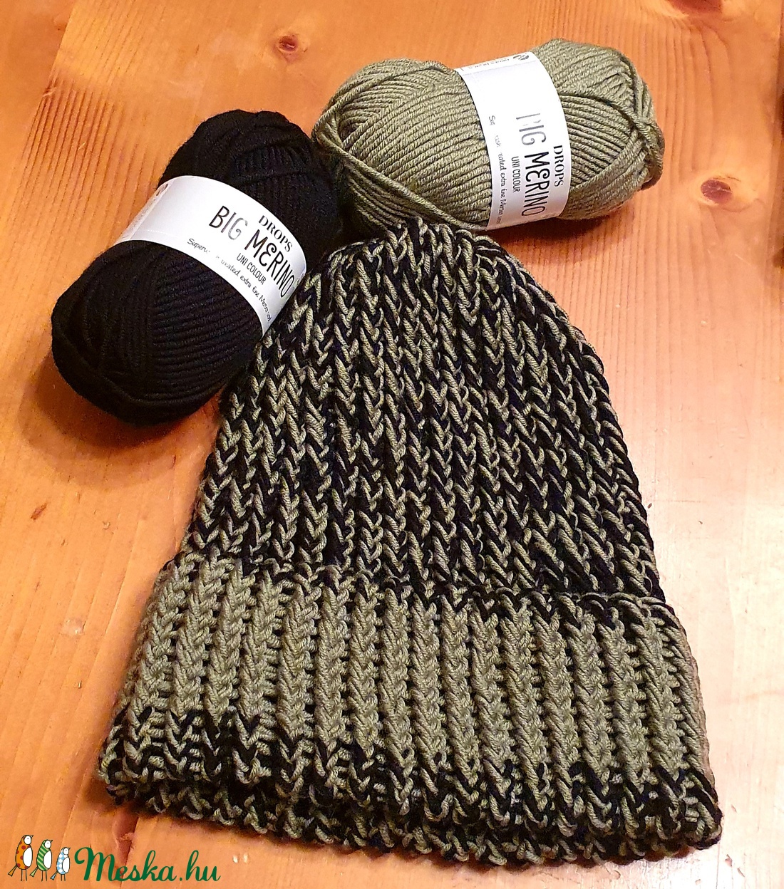 Zöld-fekete színű 100% merino gyapjú puha, meleg, varrás nélküli sapka - ruha & divat - sál, sapka, kendő - sapka - Meska.hu Zöld-fekete színű 100% merino gyapjú puha, meleg, varrás nélküli sapka - ruha & divat - sál, sapka, kendő - sapka - Meska.hu