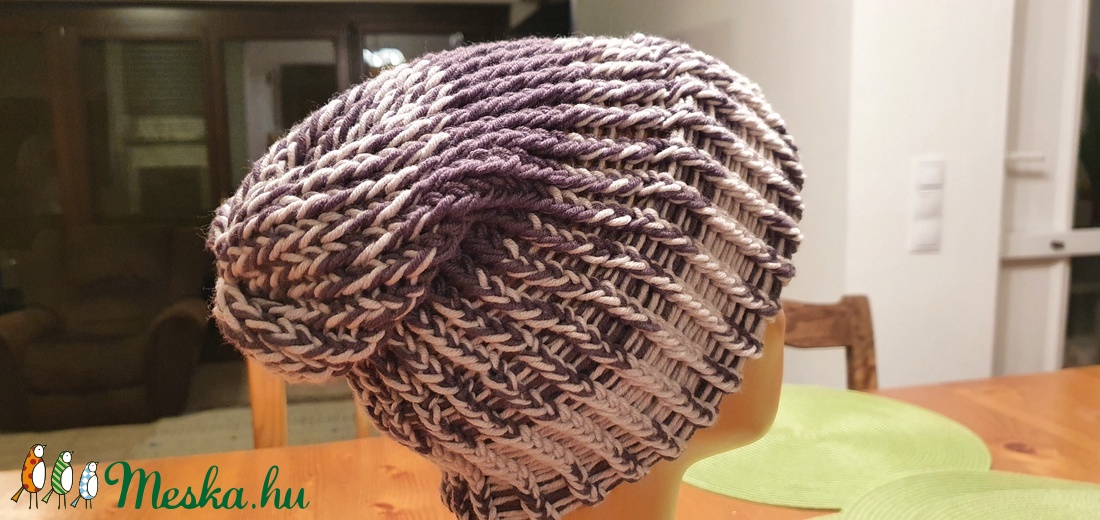 Bézs-barna színű 100% merino gyapjú puha, meleg, varrás nélküli sapka - ruha & divat - sál, sapka, kendő - sapka - Meska.hu Bézs-barna színű 100% merino gyapjú puha, meleg, varrás nélküli sapka - ruha & divat - sál, sapka, kendő - sapka - Meska.hu